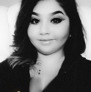 Meet your Posher, Monica